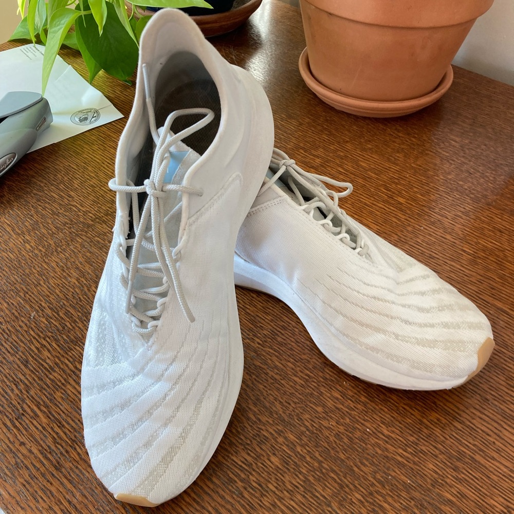 Saysh One White Sneaker Size 8.5